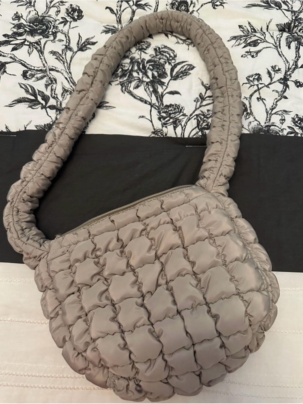 wild fable Quilted Puffer Shoulder Bag in Taupe